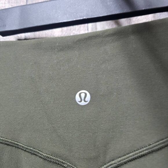 Lululemon Align Jogger Crop *23" Dark Olive Green Sz 10 - Picture 4 of 5